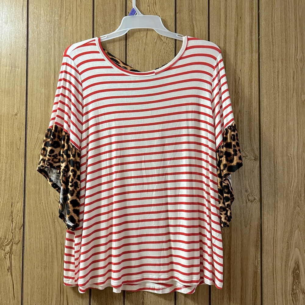 *NWT* Striped Blouse w/ criss cross back